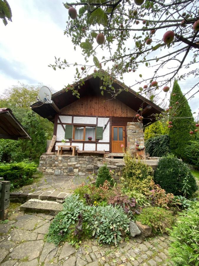 Hotel Садиба "У Чубчика" Yaremche Exterior foto